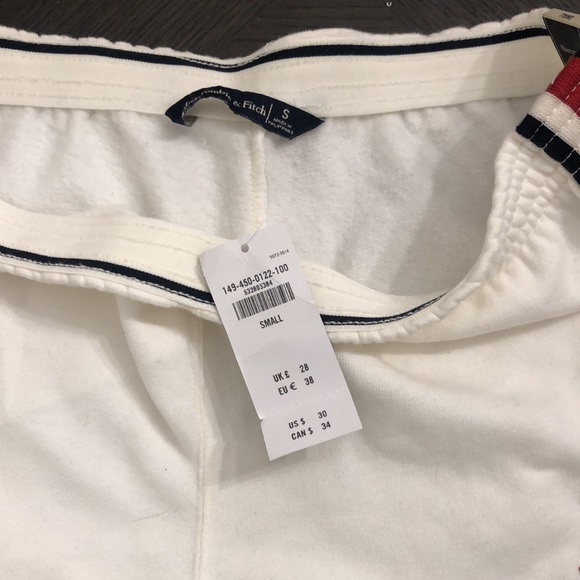 Women’s Brand New Abercrombie & Fitch White Shorts with Red and Blue Accents - Picture 8 of 11